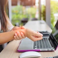 Philadelphia Workers’ Compensation lawyers help those suffering from carpal tunnel syndrome.